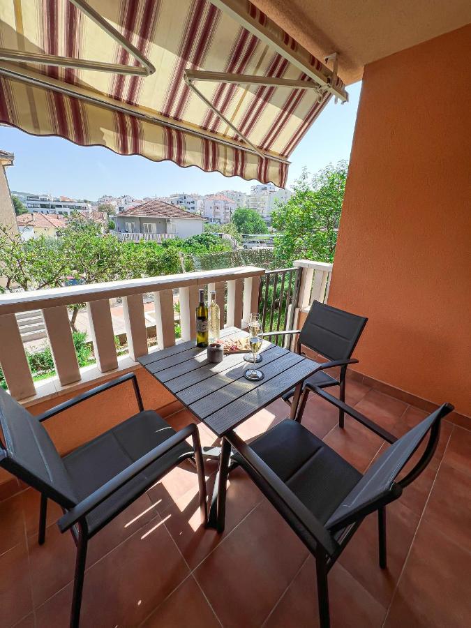 Holiday Star Apartment Trogir Exterior photo